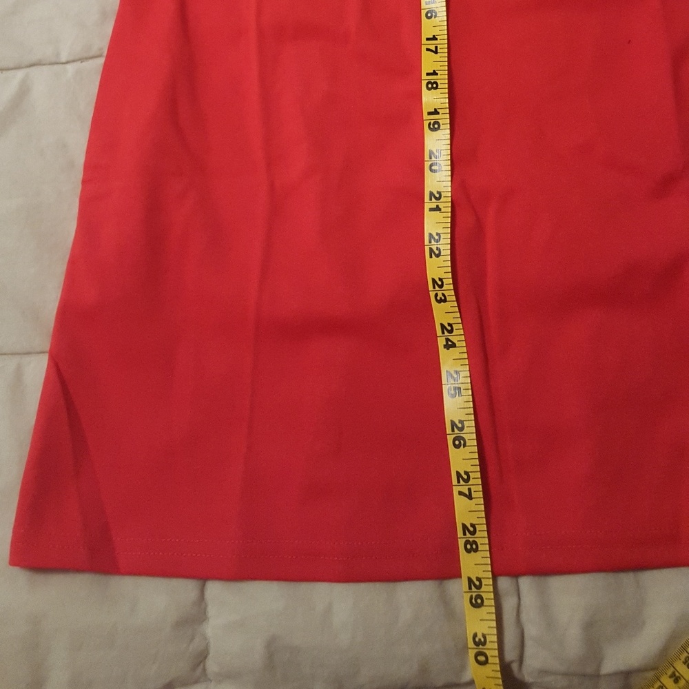 Red Dress - Picture 3 of 4